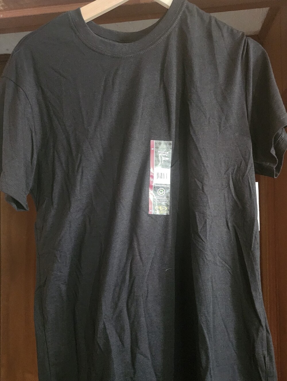 Mens Athletic Moisture Wicking size small black Set Of 4 Shirts.